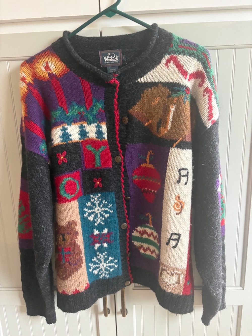 christmas sweater size medium. woolrich wool